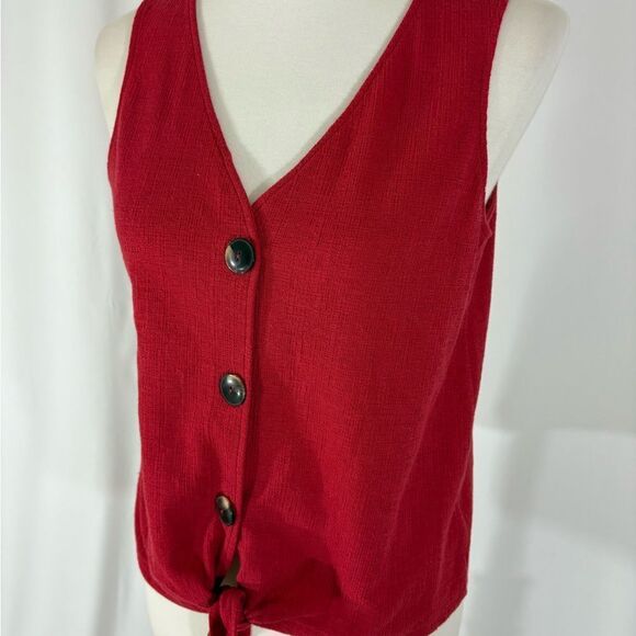 Old Navy Sleeveless Front Tie Red Top - Picture 2 of 5